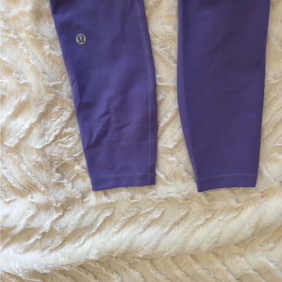 light purple leggings - Lululemon-  size 0 (xxxs) - Picture 4 of 7